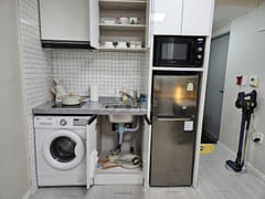 Newly opened, 9 minutes from Hongik Universit 7th image