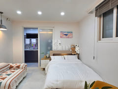 5-minute drive to Hanok Village 2th image