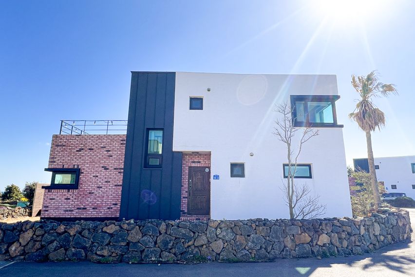 Private Pool Villa in East Jeju 2th image