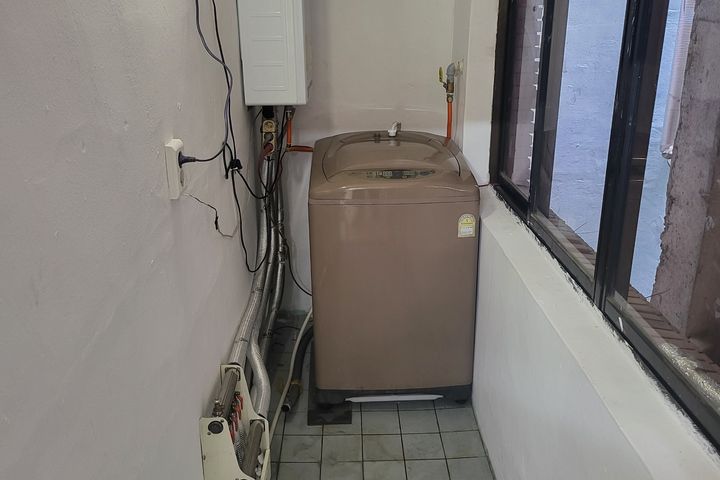 Pyeonghwa Housing Unit 102 17th image