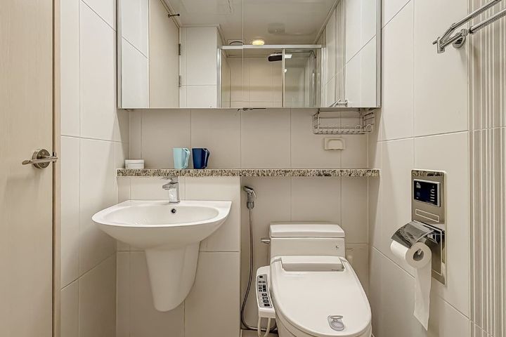 5 minutes from Pangyo Station, fully furnishe 15th image