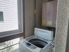 화사하고 아늑한 공간 4번째 이미지