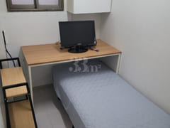Room 7, Blue 3th image