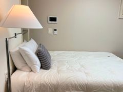 5 mins from Gadi Station ❤️ Fully furnished ( 1th image