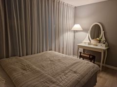 Fully furnished, stylish space just 5 minutes 13th image