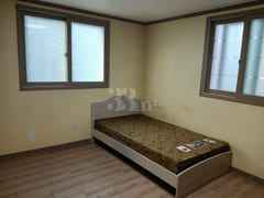 Studio apartment with a separate kitchen in U 0th image