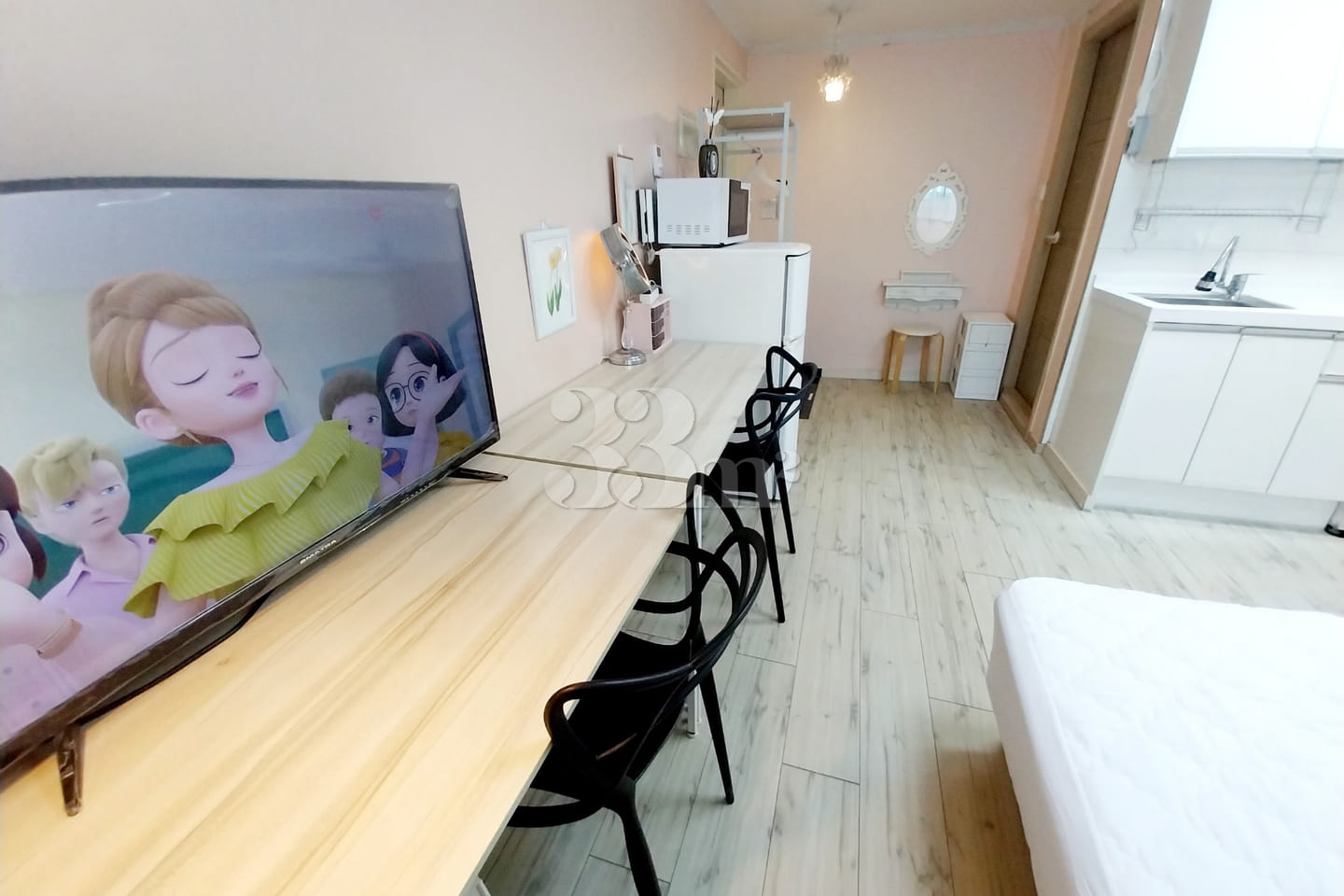 ♥️Lovely studio apartment, 5-minute walk from 10th image
