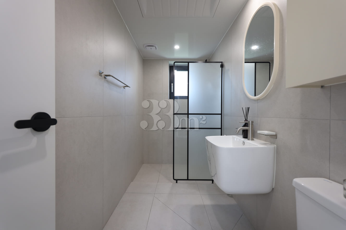 Fully furnished 3-bedroom unit near DMC 9th image