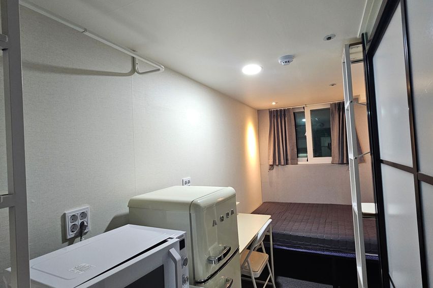 프리미엄 고고스테이 B