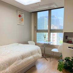 5 mins from Gadi Station ❤️ Fully furnished ( Unit Image