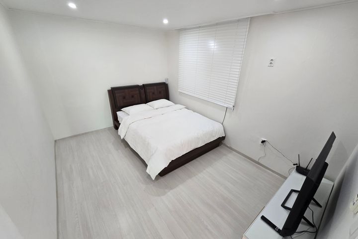Parking available in a two-room apartment in  1th image