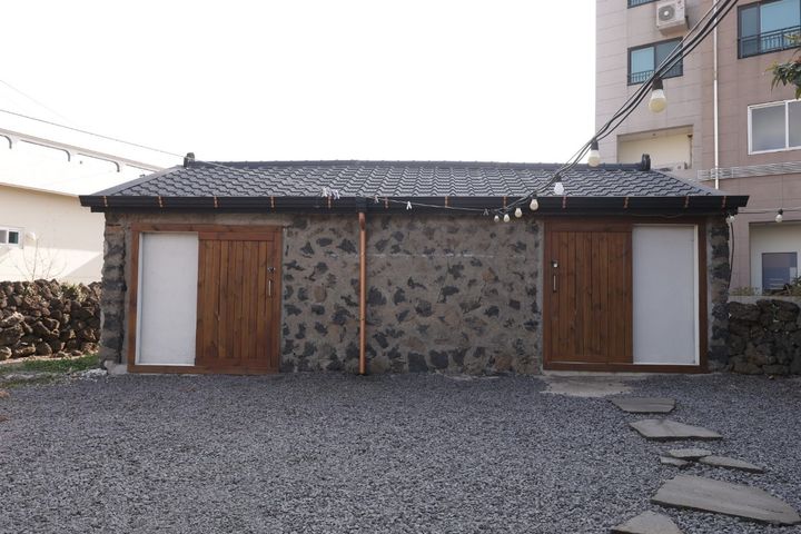Gueok House 14th image