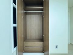 Newly remodeled, fully furnished, 3 rooms 13th image