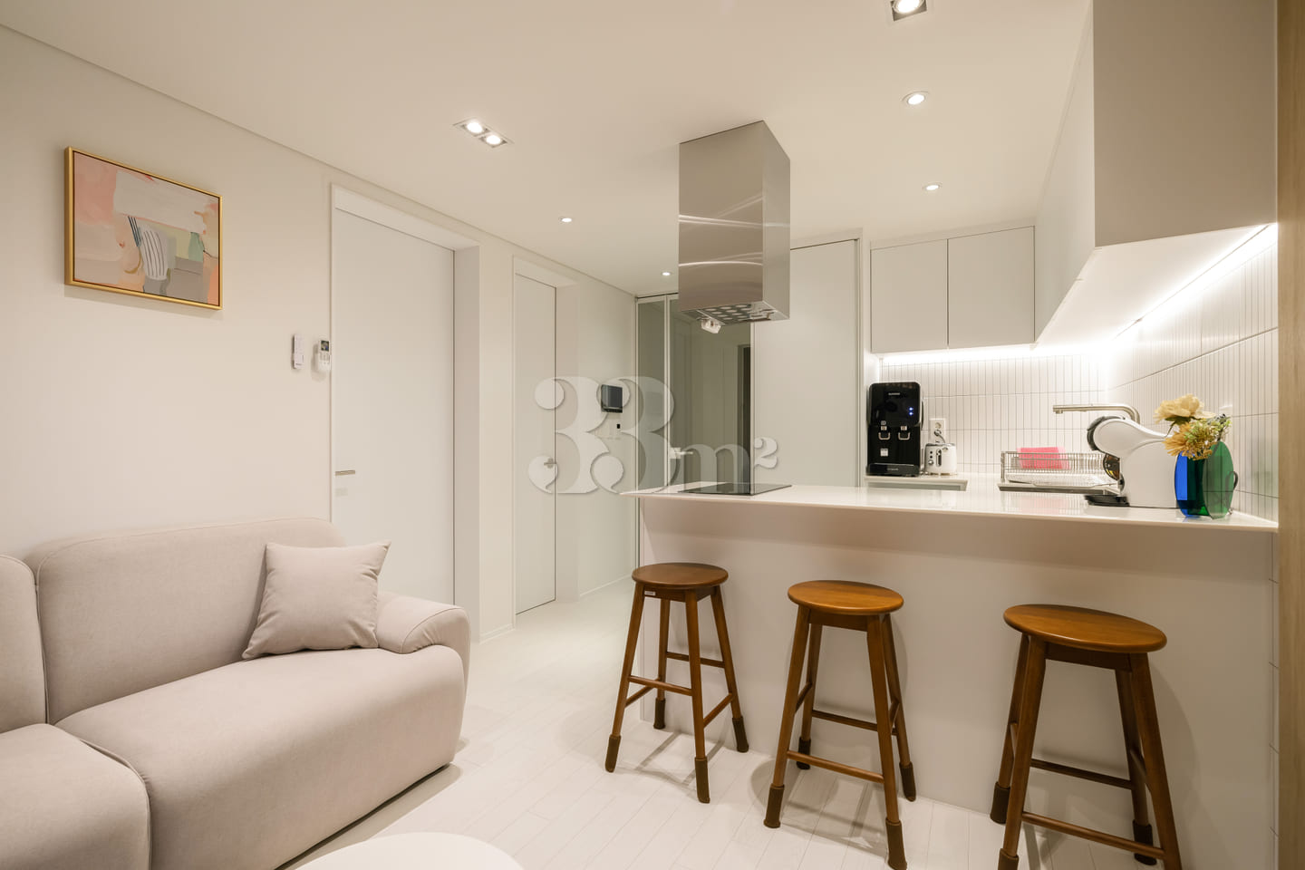 3rd floor, 3 people, 3 beds + 1 bathroom 5th image