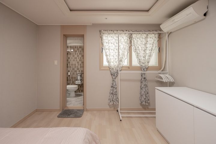 3-room apartment in front of Juan Citizens' P 7th image