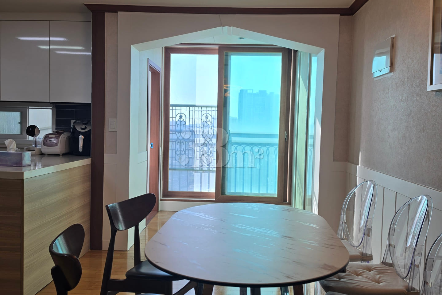 4-bedroom apartment near Sindaebang Station a 3th image