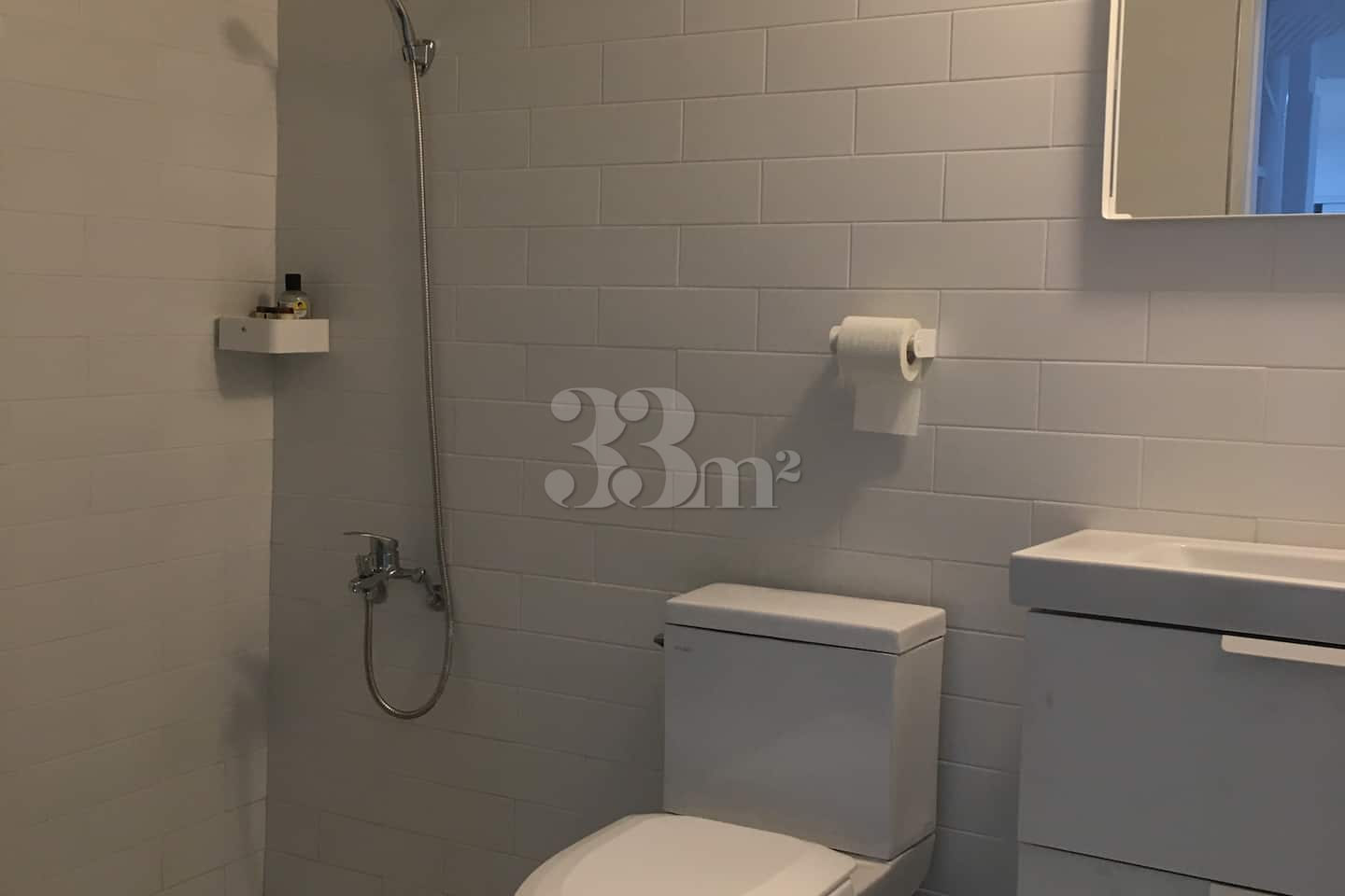 4-bedroom duplex with a spacious park view 6th image