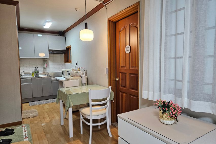 황리단길 능뷰의 원룸