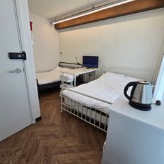 Excellent value for money for a 4-person M43 Unit Image