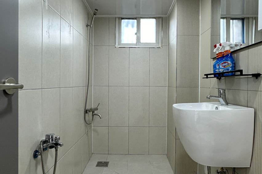 #23 홍대 3룸 4인 12번째 이미지