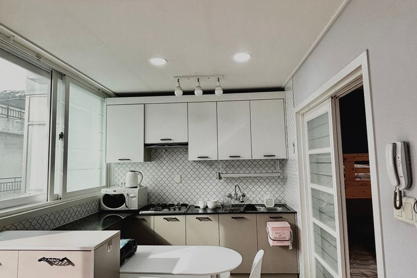 스테이 율하 201호