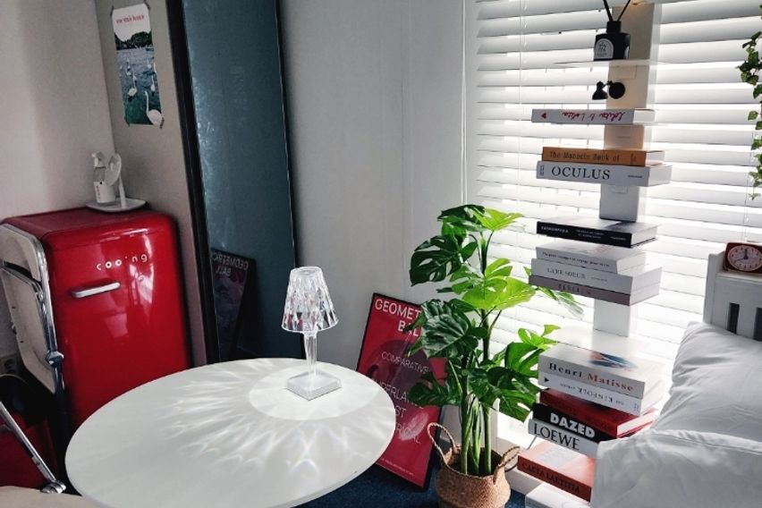 신촌역초근접,라니하우스