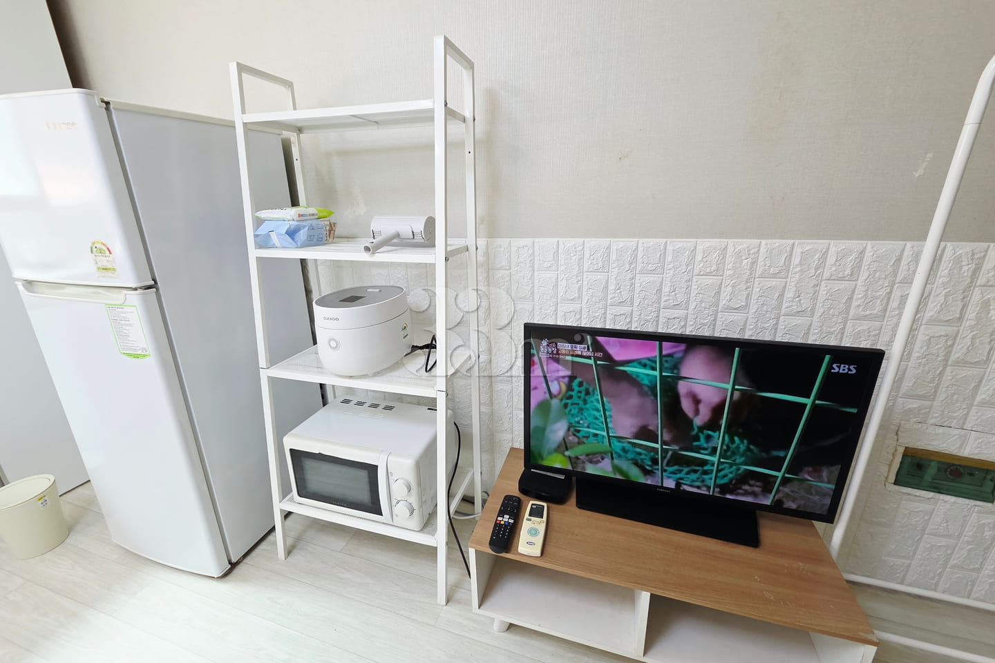 Studio with 2 beds 🏡 Unit 103 4th image