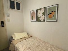 Mini-room with an internal window 0th image