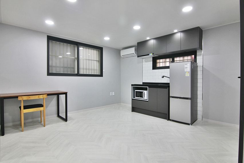 서강 정문앞 큰 원룸