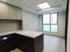 Newly built two-room apartment with Han River 10th image