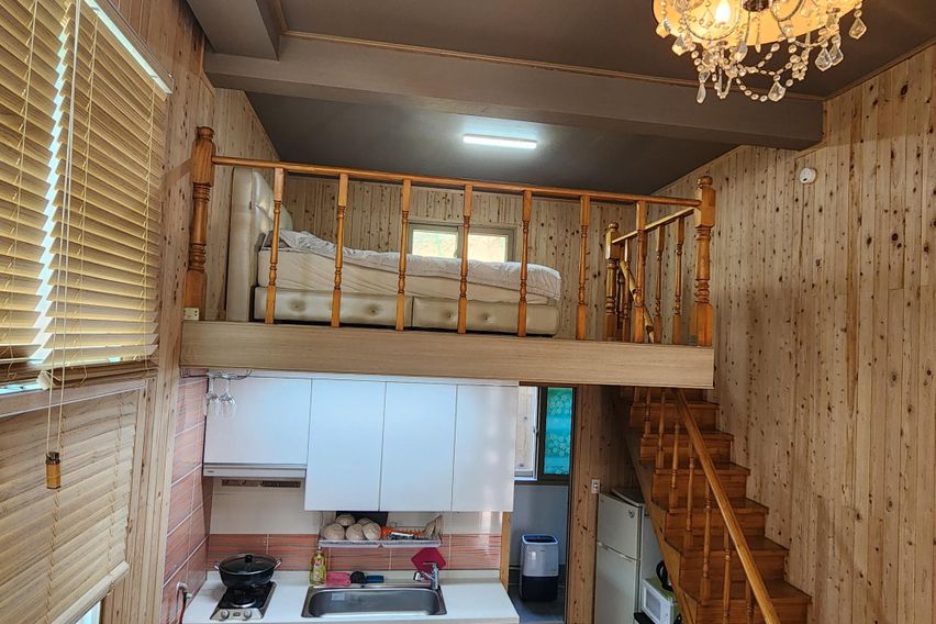 1층 편맥나무 서쪽실