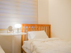 Twin Room in Myeongdong Station Area, Seoul 13th image