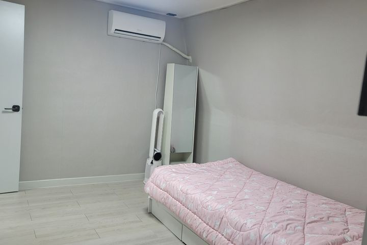 Clean 2-room apartment, 5 minutes from Aeogae 2th image