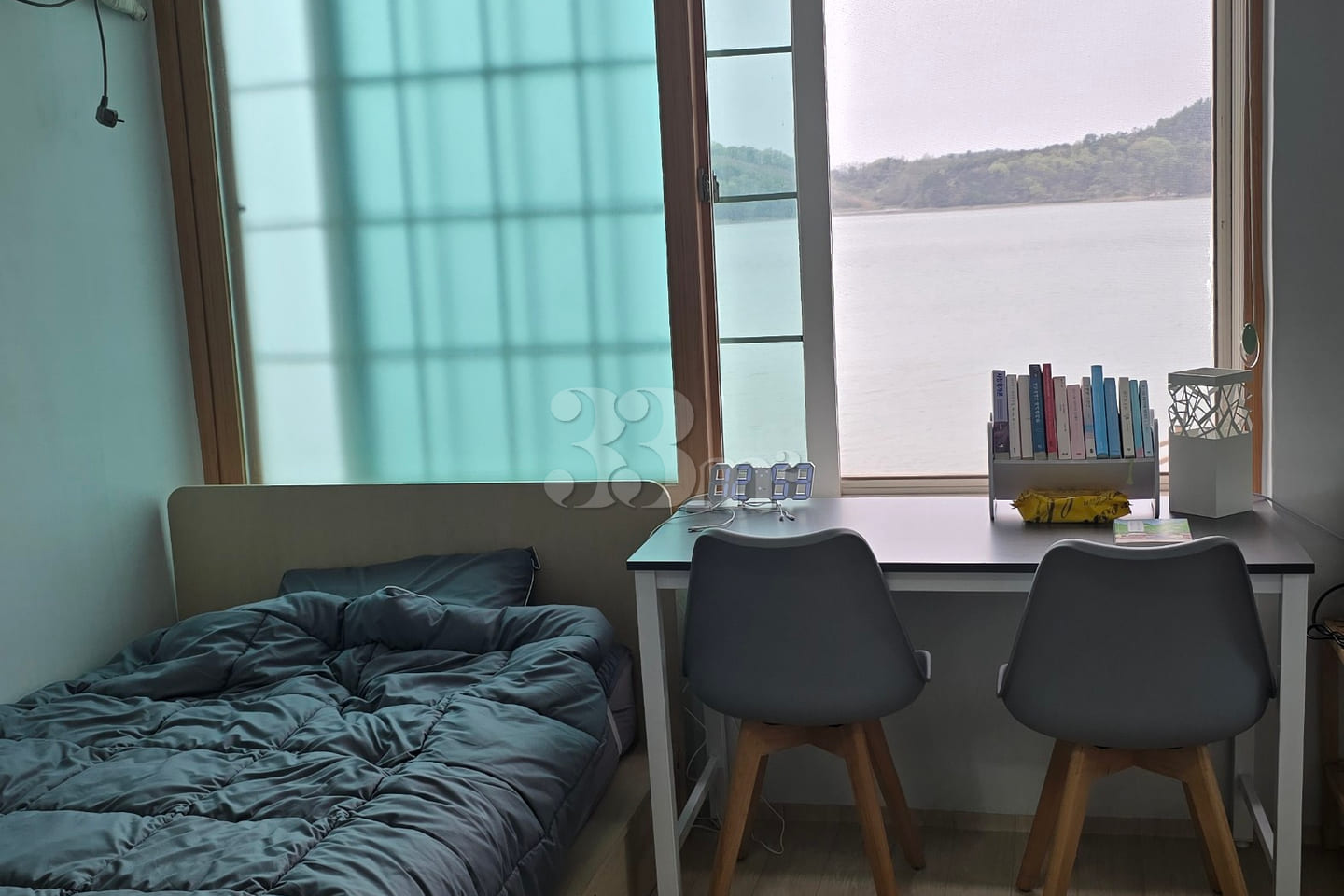 Short-term rental with a sea view in Sacheon, 1th image