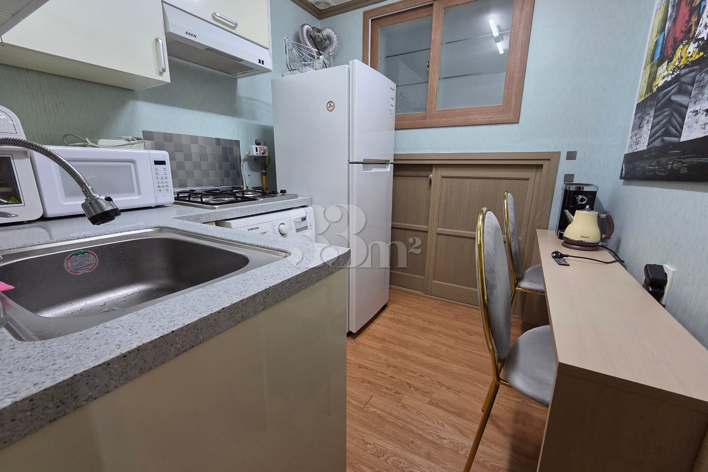 Yujin's spacious rooftop room 8th image