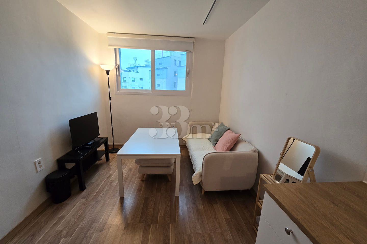 Room 301 1th image