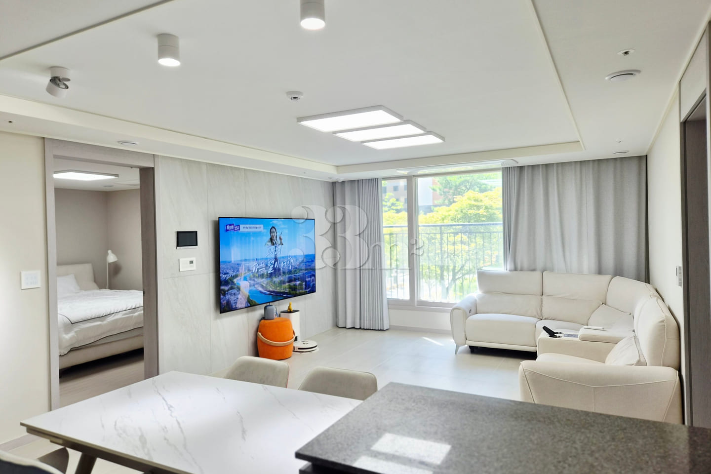 Newly built apartment just a 6-minute drive f 0th image