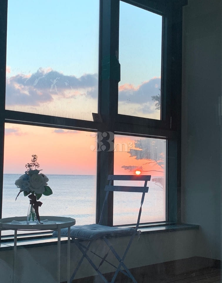 3-Room Ocean View – 10m from the Sea 0th image