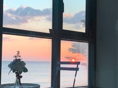 3-Room Ocean View – 10m from the Sea 0th image