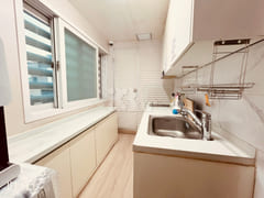 2-minute walk from Sinchon Station (Line 2) 10th image