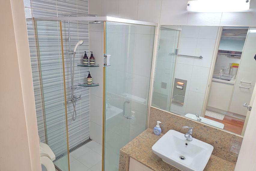 3 minutes from Jonggak / Gwanghwamun Station 12th image