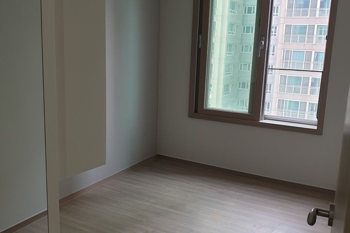 Oryudong Station, 3 rooms, sleeps 4 7th image