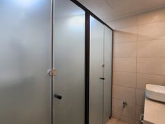 5 minutes from Ajou University, men only. 5th image