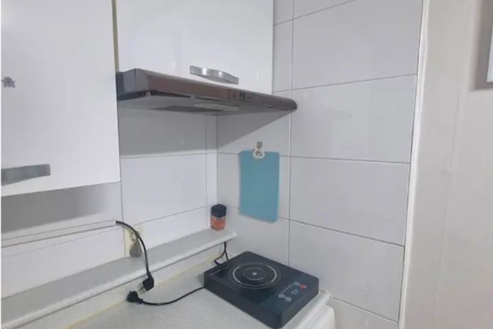Room 104 3th image