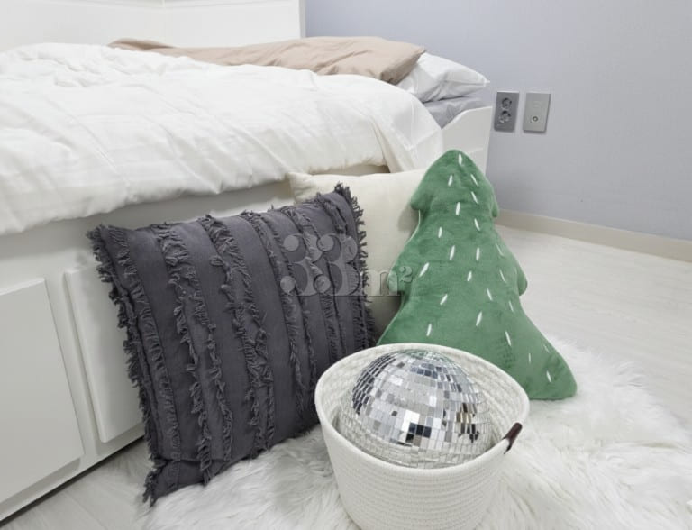 Newly built, fully furnished studio near the 3th image