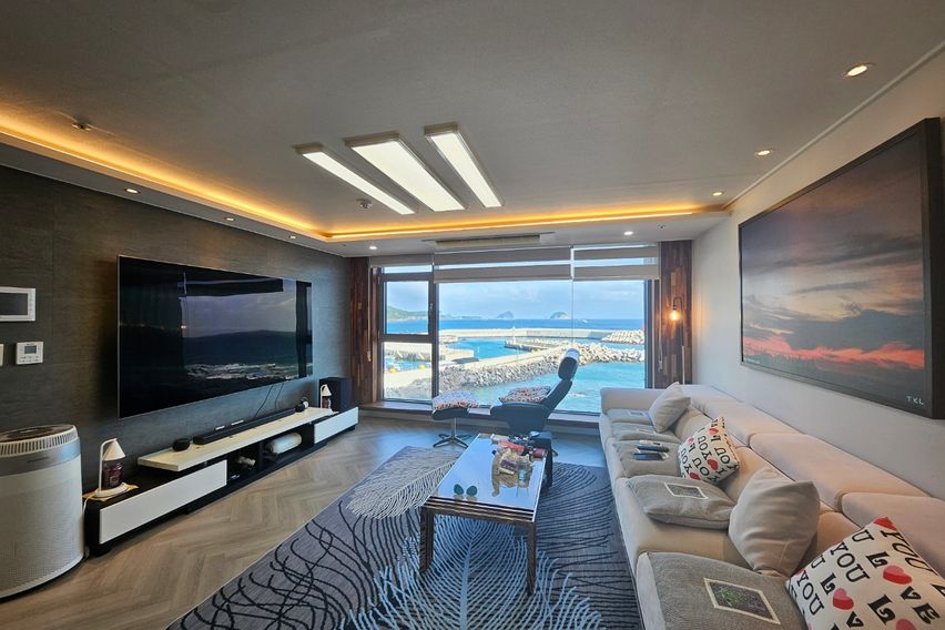 내집같은바다뷰맛집3룸 0번째 이미지