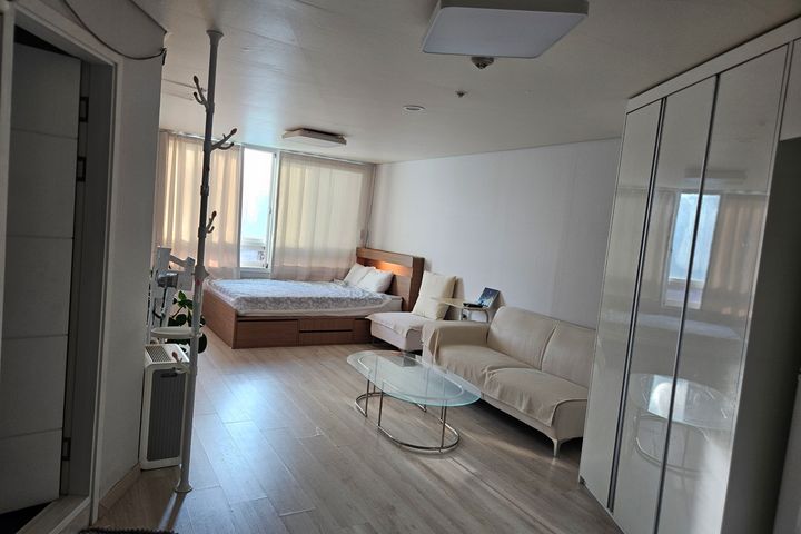 Remodeled house, 1 minute from Daecheong Stat 0th image