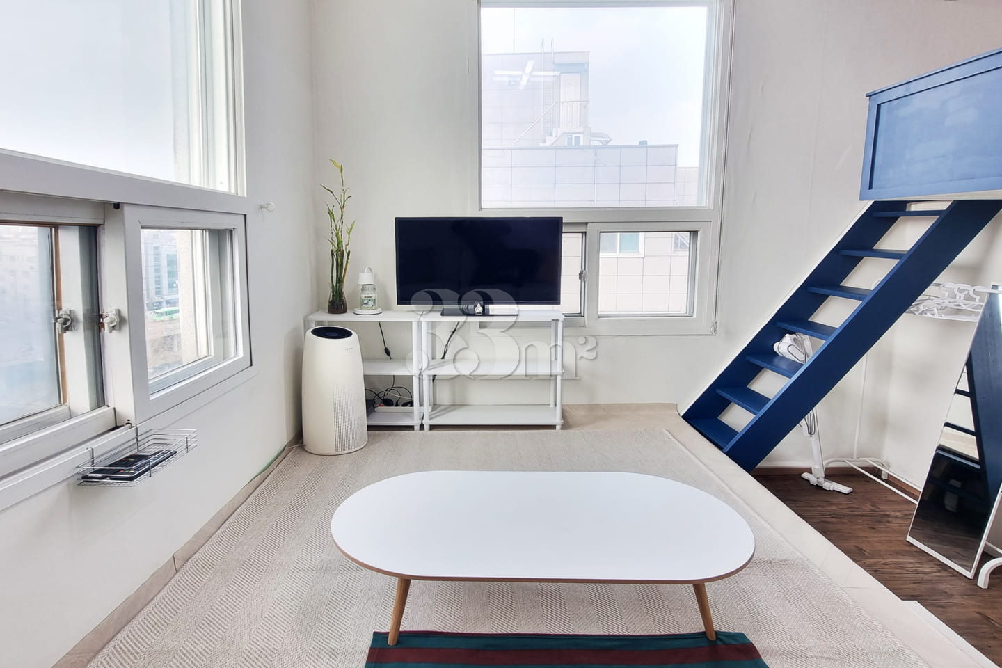 White & pleasant space! 5th image