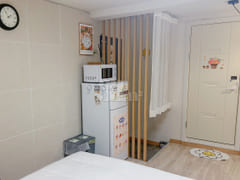 Right next to Hongik University Station 6th image