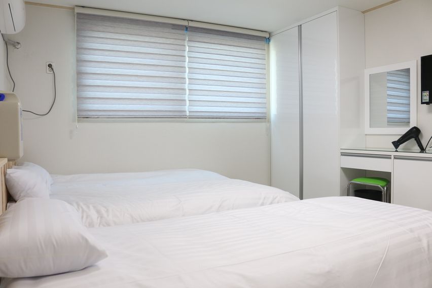 전철역도보5분 3인실A 2번째 이미지